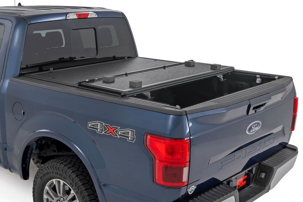 Hard Low Profile Bed Cover - 5'7 In. Bed - Ford F-150 (15-20) Raptor (17-20)