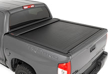 Load image into Gallery viewer, Retractable Bed Cover - 5'7 In. Bed - Toyota Tundra (07-21)