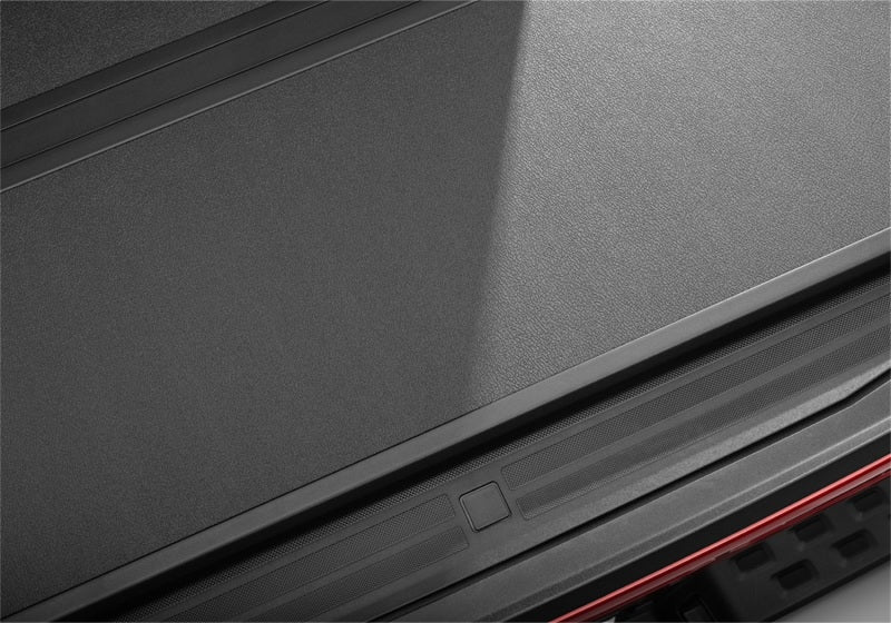 Extang 21-24 Ford F-150 (5ft. 7in. Bed) Solid Fold ALX