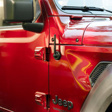 Load image into Gallery viewer, BuiltRight Industries 17-23 Jeep Wrangler / 17-23 Jeep Gladiator Perfect-Fit Stubby Antenna