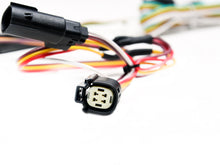 Load image into Gallery viewer, Armordillo Trailer Hitch Wire For 2016-2016 Ford Escape 4-way Plug