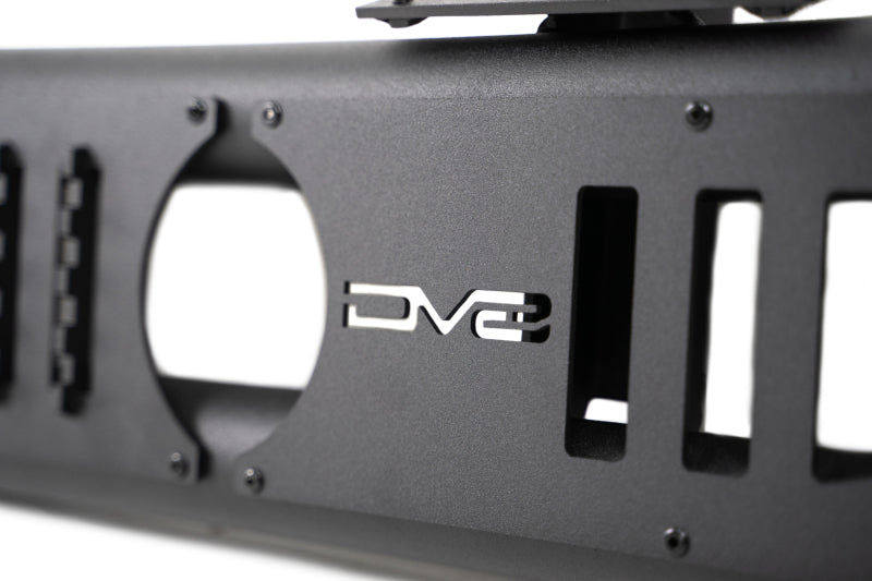 DV8 Offroad 18+Jeep Wrangler JL 4 Door Body/Pinch Weld Mounted Step