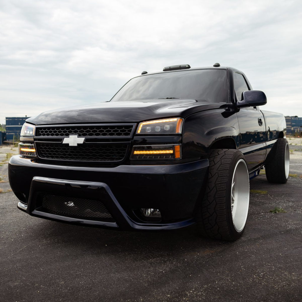 AlphaRex 03-06 Chevy Silverado 1500/2500HD/3500HD/Avalanche Black NOVA LED Proj Headlights