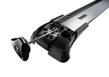 Load image into Gallery viewer, Thule AeroBlade Edge M Load Bar for Raised Rails (Single Bar) - Black