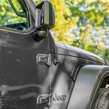 Load image into Gallery viewer, BuiltRight Industries 17-23 Jeep Wrangler / 17-23 Jeep Gladiator Perfect-Fit Stubby Antenna