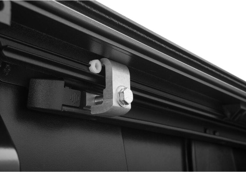 Retrax 19+ Chevy/GMC Silverado/Sierra 1500 6.5ft. Bed (2022 LTD/Limited Models ONLY) Retrax EQ