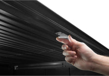 Load image into Gallery viewer, Retrax 15+ Chevy/GMC Colorado/Canyon 5ft. Bed Retrax EQ