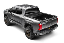 Load image into Gallery viewer, Retrax 18+ Toyota Tundra CrewMax 5.5ft. Bed (w/o Deck Rail Sys) Retrax EQ