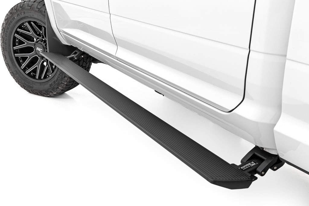 E-Board Step Kit - Lighted - Crew Cab - Ram 2500 2WD 4WD (10-23)