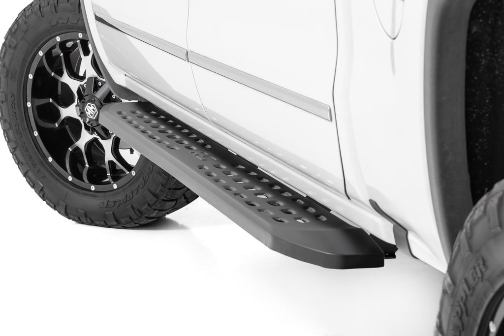 RPT2 Running Boards - Crew Cab - Chevy GMC 1500 2500HD 3500HD (07-18)