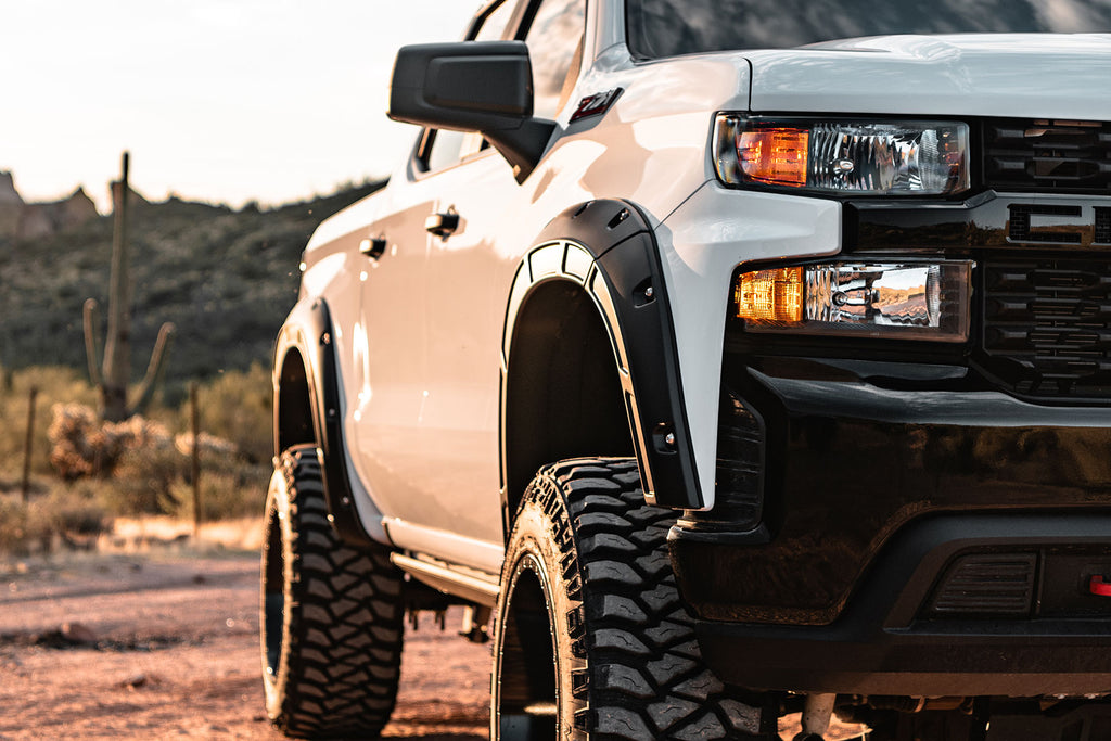 Rough Country Defender Pocket Fender Flares - Chevy Silverado 1500 2WD 4WD (19-23)