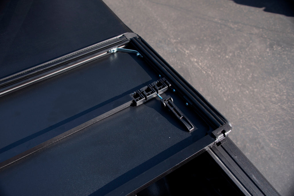ARMORDILLO 2007-2013 CHEVY SILVERADO / GMC SIERRA COVEREX TF SERIES FOLDING TRUCK BED TONNEAU COVER (6.5 FT BED)