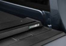 Load image into Gallery viewer, Retrax 2020+ Chevrolet / GMC HD 8ft Bed 2500/3500 RetraxPRO XR