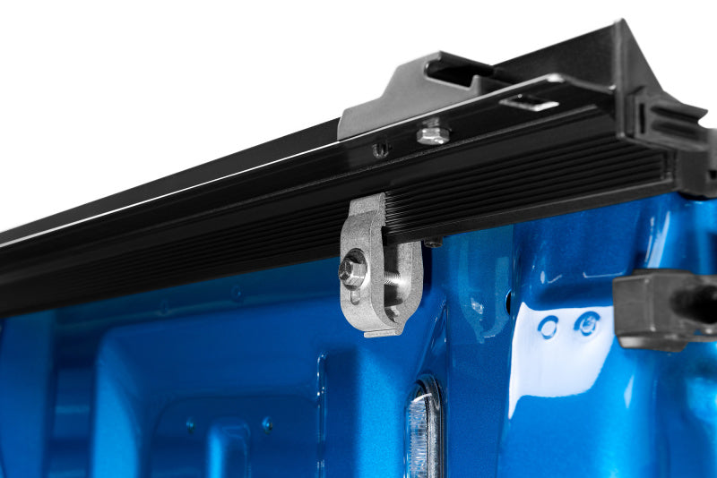 Lund Dodge Ram 1500 (6.5ft. Bed) Genesis Roll Up Tonneau Cover - Black