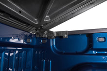 Load image into Gallery viewer, UnderCover Chevy Silverado 1500 5.8ft Lux Bed Cover - Iridium Effect