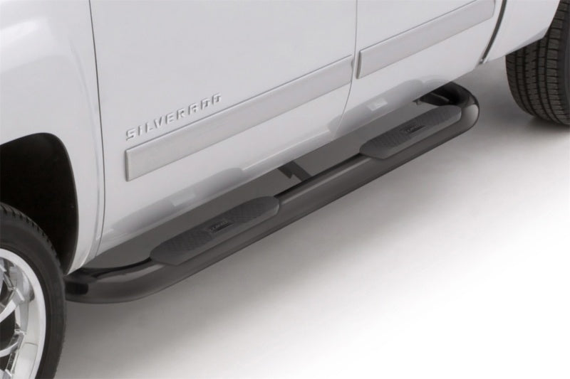 Lund Chevy Silverado 1500 Crew Cab (Body Mount) 4in. Oval Curved Steel Nerf Bars - Black