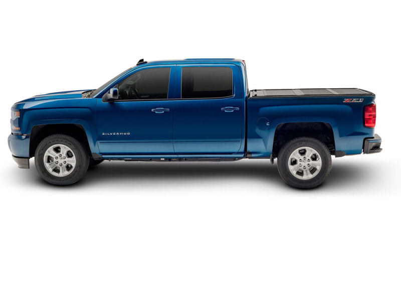 UnderCover Chevy Silverado 1500 (Legacy) / Silverado 2500/3500HD 6.5ft Flex Bed Cover