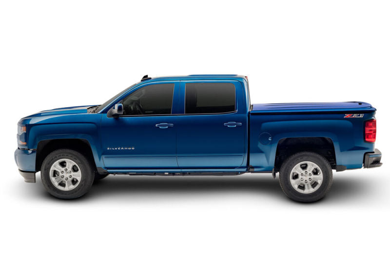 UnderCover Ford F-150 6.5ft Lux Bed Cover - Magnetic Effect