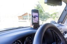 Load image into Gallery viewer, Rampage Universal Portable Wifi Backup Camera - Black