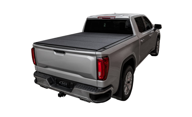 Access LOMAX Tri-Fold Cover 16+Toyota Tacoma - 5ft Short Bed (w/o OEM hard cover)