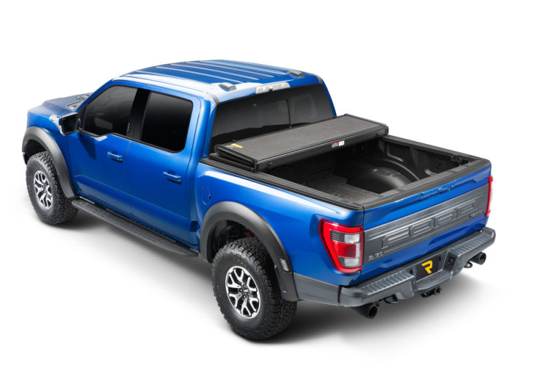 Extang 17-23 Ford Super Duty Short Bed (6ft 10in) Solid Fold ALX