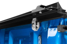 Load image into Gallery viewer, Lund Ford F-150 (6.5ft. Bed) Genesis Roll Up Tonneau Cover - Black