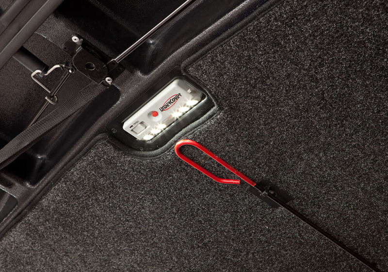 UnderCover GMC Sierra 1500 (w/ MultiPro TG) 5.8ft Elite LX Bed Cover - Black Meet Kettle