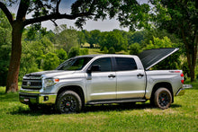 Load image into Gallery viewer, UnderCover Toyota Tacoma 5ft SE Bed Cover - Black Textured (Req Factory Deck Rails)