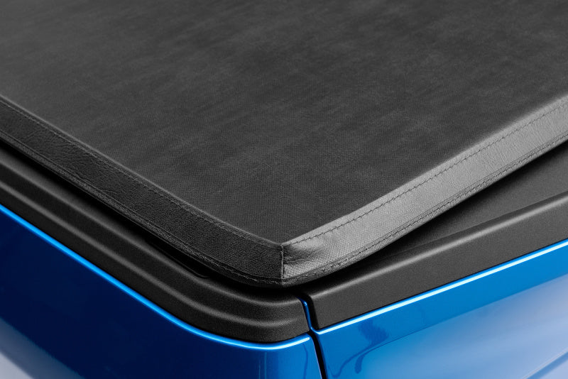 Lund Nissan Frontier 6ft. Bed - Genesis Tri-Fold Tonneau Cover - Black