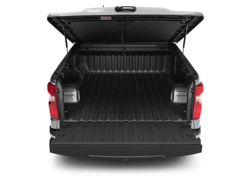 Undercover Chevy Silverado 1500 5.8ft Elite LX Bed Cover - Gasoline