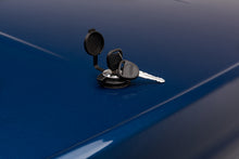 Load image into Gallery viewer, UnderCover Toyota Tundra 6.5ft SE Smooth Bed Cover - Ready To Paint