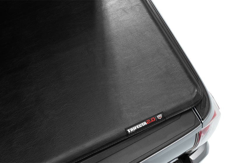 Extang Toyota Tundra (5-1/2ft) (w/Rail System) Trifecta 2.0