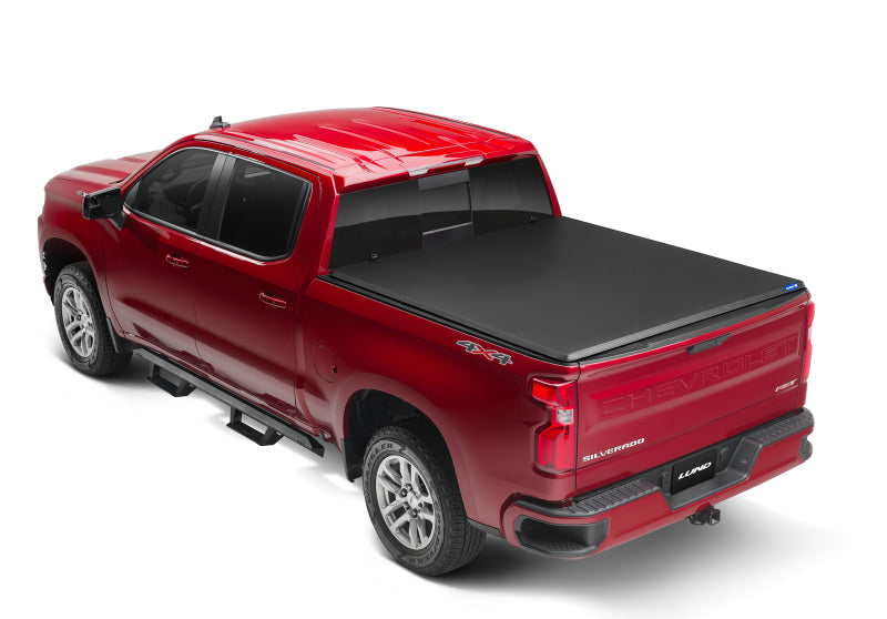 Lund Chevy Silverado 1500 Fleetside (8ft. Bed) Hard Fold Tonneau Cover - Black