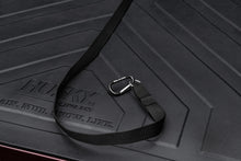 Load image into Gallery viewer, Roll-N-Lock Chevrolet Silverado 1500 SB 77-3/4in A-Series Retractable Tonneau Cover