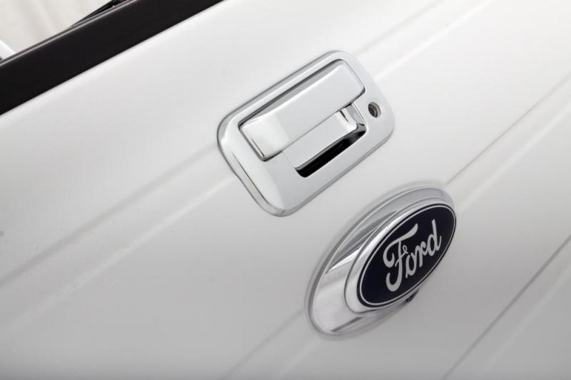 AVS Ford F-150 Tailgate Handle Cover 2pc - Chrome