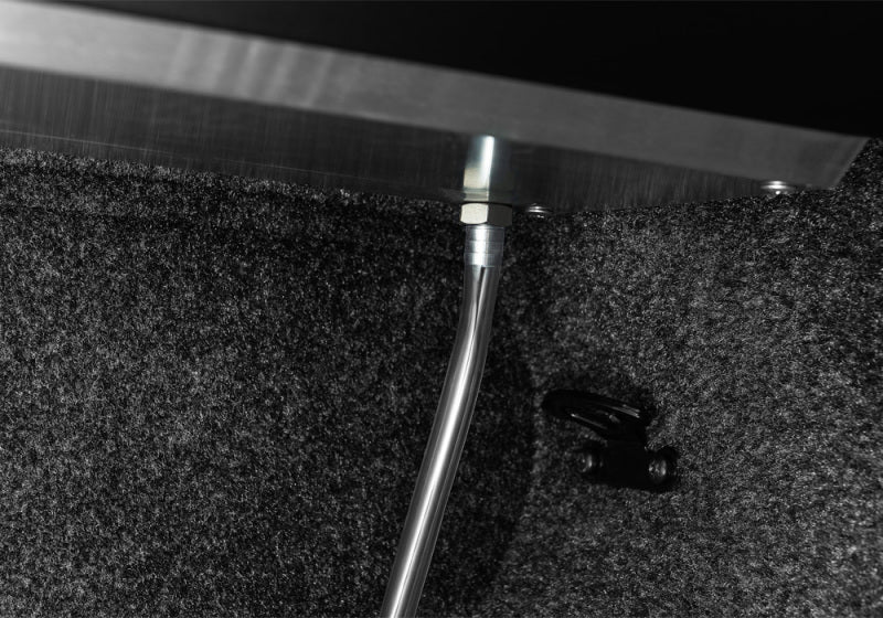 Roll-N-Lock Ford F150 (w/o OE Cargo Tracks - 97.6in. Bed) M-Series Retractable Tonneau Cover