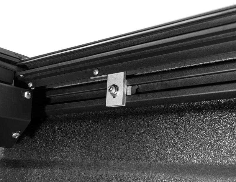 Roll-N-Lock Jeep Gladiator 5ft bed M-Series Retractable Tonneau Cover