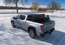 Load image into Gallery viewer, UnderCover Ford F-150 5.5ft Triad Bed Cover