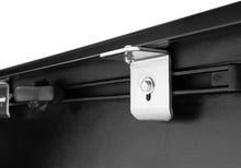 Load image into Gallery viewer, Extang Toyota Tundra (5-1/2ft) (w/o Rail System) Trifecta 2.0