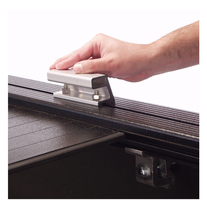 Pace Edwards 07-13 Chevy/GMC Silv 1500 Crew w/ CMS Track 5ft 8in Bed BedLocker w/ Explorer Rails