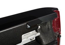 Load image into Gallery viewer, UnderCover Toyota Tacoma 6ft SE Bed Cover - Black Textured (Req Factory Deck Rails)