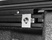 Load image into Gallery viewer, Roll-N-Lock Jeep Gladiator 5ft bed M-Series Retractable Tonneau Cover