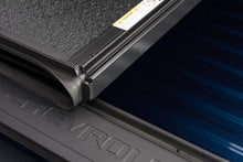 Load image into Gallery viewer, UnderCover GMC Sierra 1500 5.8ft Flex Bed Cover