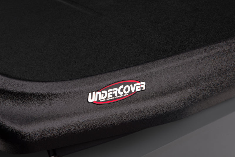 UnderCover Toyota Tacoma 6ft SE Bed Cover - Black Textured (Req Factory Deck Rails)