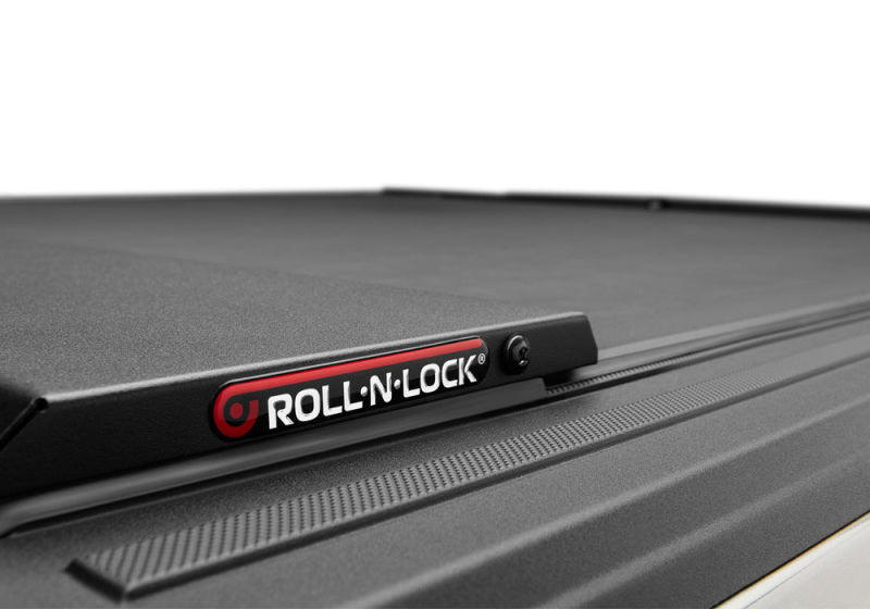 Roll-N-Lock Ford F150 (w/o OE Cargo Tracks - 78.9in. Bed) M-Series Retractable Tonneau Cover