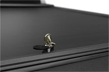 Load image into Gallery viewer, Roll-N-Lock Chevrolet Silverado 1500 SB 77-3/4in A-Series Retractable Tonneau Cover