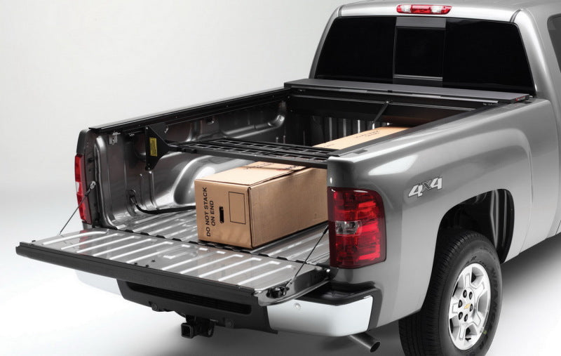 Roll-N-Lock 07-14 Chevy Silverado/Sierra SB 77-5/16in Cargo Manager