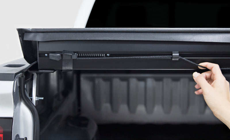 Access Toolbox 07-21 Tundra 6ft 6in Bed (w/ Deck Rail) Roll-Up Cover