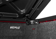 Load image into Gallery viewer, UnderCover Chevy Silverado 1500 6.5ft SE Bed Cover - Black Textured