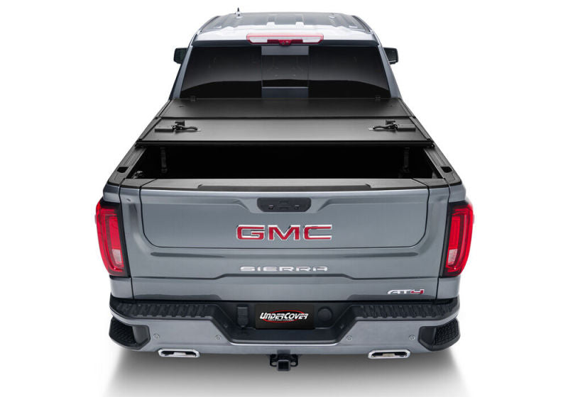 UnderCover Silverado / Sierra Limited/Legacy 5.5ft Triad Bed Cover